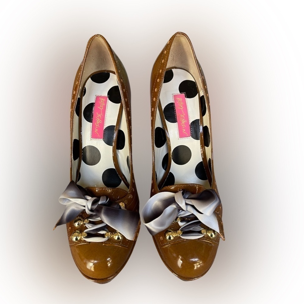 BETSY JOHNSON Tan Vero Cuoio Oxford Block Heels Size 7.5 - Picture 6 of 9